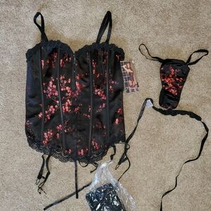 NWT Vintage Dreamgirl Black and Red Brocade Floral Corset Lingerie Set Sz 32